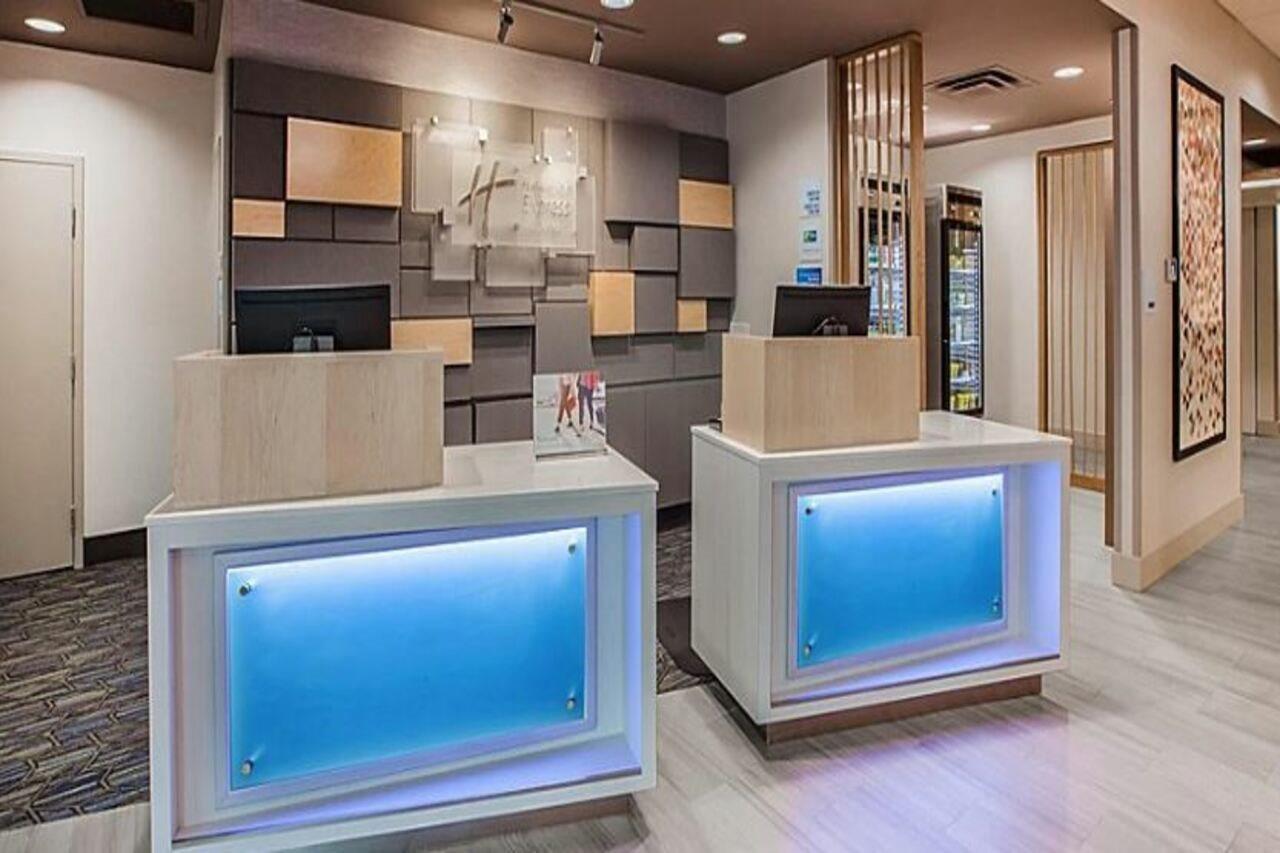 Holiday Inn Express & Suites - Staunton By Ihg Kültér fotó